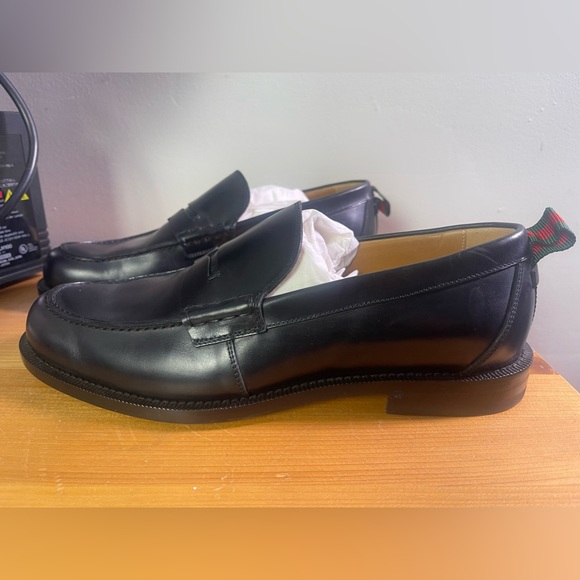 Gucci Black Loafers - Picture 3 of 6